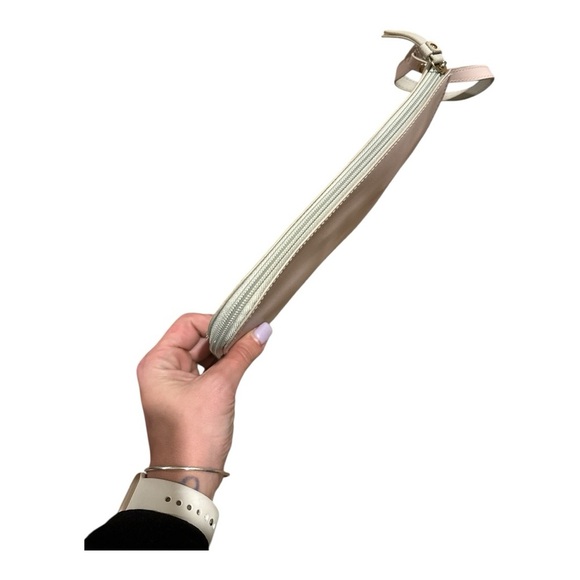 🧡 5 for $25 🧡 backpack accessory organizer - Picture 3 of 4